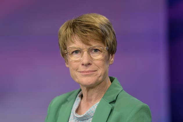 v l Veronika Grimm Wirtschaftsweise , GER, Berlin, Studio, zu Gast bei Maischberger, politische Talkshow, TV, Format, mit Moderator Sandra Maischberger, Das Erste, aus Adlershof Am Studio 20, 19 Mai 2026, Copyright: HMBxMedia UwexKoch