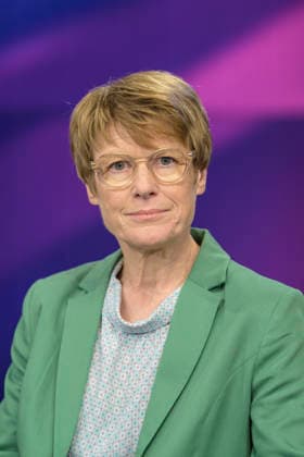 v l Veronika Grimm Wirtschaftsweise , GER, Berlin, Studio, zu Gast bei Maischberger, politische Talkshow, TV, Format, mit Moderator Sandra Maischberger, Das Erste, aus Adlershof Am Studio 20, 19 Mai 2026, Copyright: HMBxMedia UwexKoch