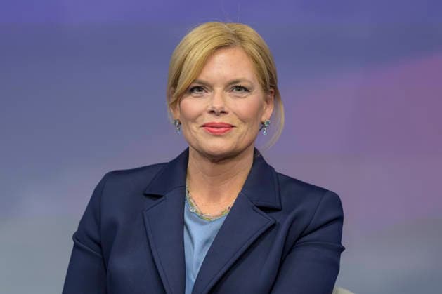 v l Julia Klöckner, CDU Bundestagspräsidentin , GER, Berlin, Studio, zu Gast bei Maischberger, politische Talkshow, TV, Format, mit Moderator Sandra Maischberger, Das Erste, aus Adlershof Am Studio 20, 19 Mai 2026, Copyright: HMBxMedia UwexKoch