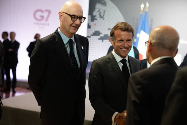 Emmanuel Macron attends the No Money for Terror conference - Paris French President Emmanuel Macron, French Minister of the Economy, Finance and Industrial, Energy and Digital Sovereignty Roland Lescure during the 5th No Money for Terror conference on the sidelines of the G7 finance ministers meeting aimed at cutting off financing of terrorism through organised crime, in Paris on May 19, 2026. Photo by Raphael Lafargue ABACAPRESS.COM Paris France  Copyright: xLafarguexRaphael ABACAx