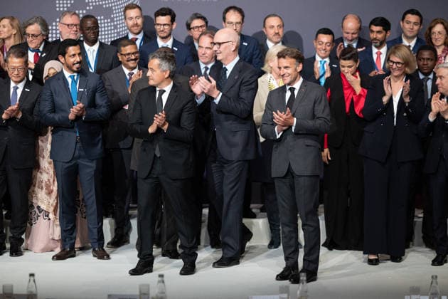 Emmanuel Macron attends the No Money for Terror conference - Paris French President Emmanuel Macron, French Justice Minister Gerald Darmanin, French Economy, Finances and Industry Minister Roland Lescure and G7 Finance ministers and delegations representatives pose for a group photo during a conference entitled No Money for Terror on the sidelines of the G7 finance ministers meeting aimed at cutting off financing of terrorism through organised crime, in Paris on May 19, 2026. Photo by Raphael Lafargue ABACAPRESS.COM Paris France  Copyright: xLafarguexRaphael ABACAx