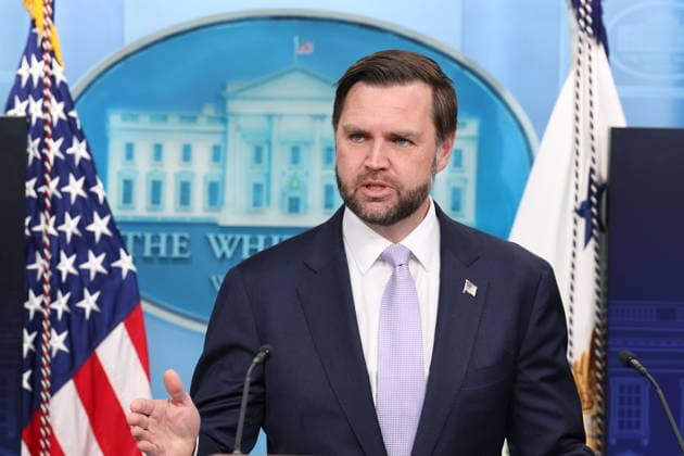 DC: White House Press Briefing with Vice President JD Vance United States Vice President JD Vance holds a press briefing in the James S Brady Press Briefing Room of the White House in Washington, DC, USA, on May 19, 2026. Credit: CNP AdMedia Washington District of Columbia United States of America EDITORIAL USE ONLY  Copyright: xx CNPx xAdMediax admphotostwo990875