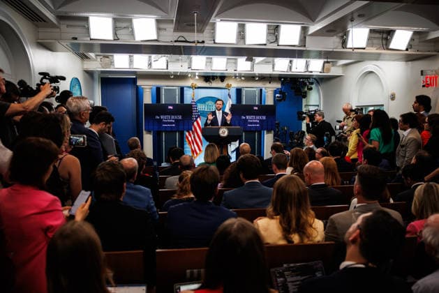 DC: White House Press Briefing with Vice President JD Vance United States Vice President JD Vance holds a press briefing in the James S Brady Press Briefing Room of the White House in Washington, DC, USA, on May 19, 2026. Credit: CNP AdMedia Washington District of Columbia United States of America EDITORIAL USE ONLY  Copyright: xx CNPx xAdMediax admphotostwo990879
