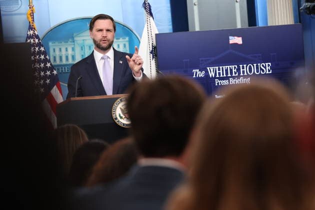 DC: White House Press Briefing with Vice President JD Vance United States Vice President JD Vance holds a press briefing in the James S Brady Press Briefing Room of the White House in Washington, DC, USA, on May 19, 2026. Credit: CNP AdMedia Washington District of Columbia United States of America EDITORIAL USE ONLY  Copyright: xx CNPx xAdMediax admphotostwo990881