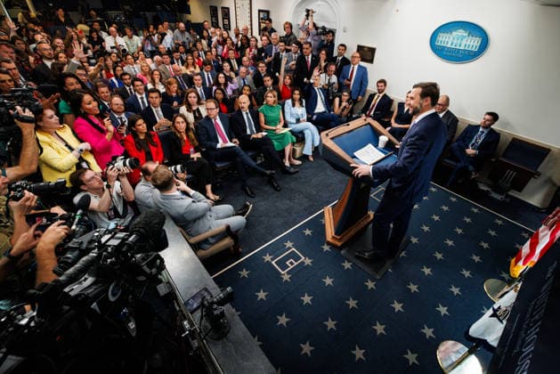 DC: White House Press Briefing with Vice President JD Vance United States Vice President JD Vance holds a press briefing in the James S Brady Press Briefing Room of the White House in Washington, DC, USA, on May 19, 2026. Credit: CNP AdMedia Washington District of Columbia United States of America EDITORIAL USE ONLY  Copyright: xx CNPx xAdMediax admphotostwo990883