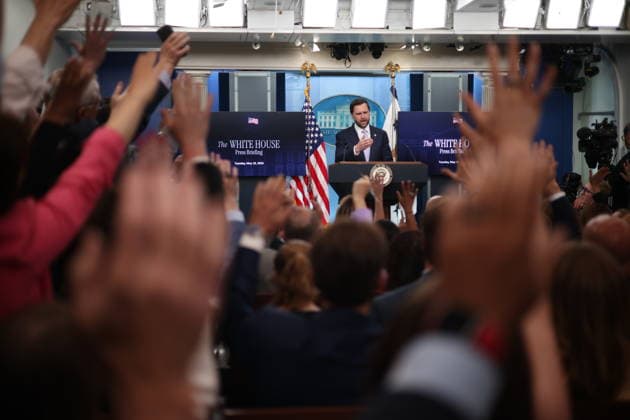 DC: White House Press Briefing with Vice President JD Vance United States Vice President JD Vance holds a press briefing in the James S Brady Press Briefing Room of the White House in Washington, DC, USA, on May 19, 2026. Credit: CNP AdMedia Washington District of Columbia United States of America EDITORIAL USE ONLY  Copyright: xx CNPx xAdMediax admphotostwo990862