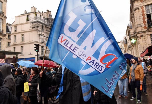 RECORD DATE NOT STATED Periscolaire Strike Against Sexual Violence - Paris Demonstrators take part in a strike of periscolaire workers in Paris, France on May 19, 2026, as an investigation into sexual violence in the Parisian periscolaire system targets 84 kindergartens, around twenty schools and around ten creches. Photo by Alain Apaydin ABACAPRESS.COM Paris France  Copyright: xApaydinxAlain ABACAx
