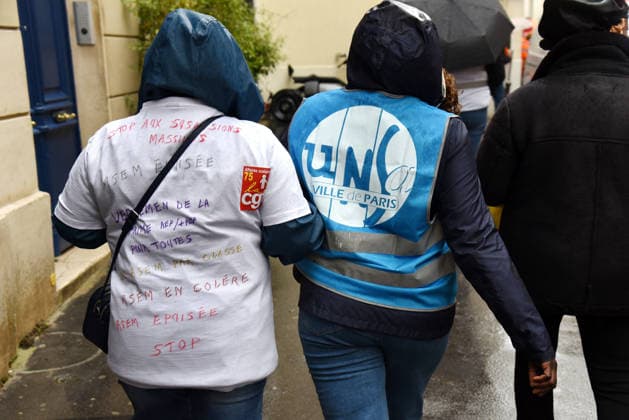 RECORD DATE NOT STATED Periscolaire Strike Against Sexual Violence - Paris Demonstrators take part in a strike of periscolaire workers in Paris, France on May 19, 2026, as an investigation into sexual violence in the Parisian periscolaire system targets 84 kindergartens, around twenty schools and around ten creches. Photo by Alain Apaydin ABACAPRESS.COM Paris France  Copyright: xApaydinxAlain ABACAx