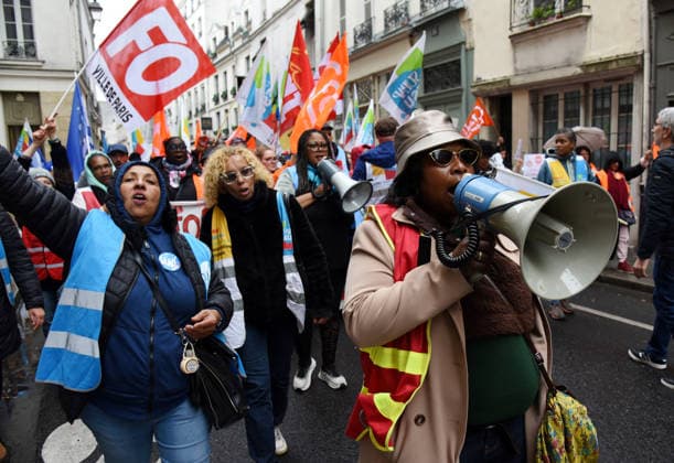 RECORD DATE NOT STATED Periscolaire Strike Against Sexual Violence - Paris Demonstrators take part in a strike of periscolaire workers in Paris, France on May 19, 2026, as an investigation into sexual violence in the Parisian periscolaire system targets 84 kindergartens, around twenty schools and around ten creches. Photo by Alain Apaydin ABACAPRESS.COM Paris France  Copyright: xApaydinxAlain ABACAx