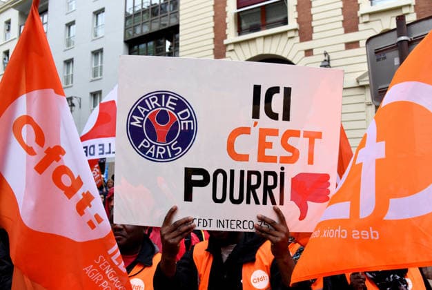 RECORD DATE NOT STATED Periscolaire Strike Against Sexual Violence - Paris Demonstrators take part in a strike of periscolaire workers in Paris, France on May 19, 2026, as an investigation into sexual violence in the Parisian periscolaire system targets 84 kindergartens, around twenty schools and around ten creches. Photo by Alain Apaydin ABACAPRESS.COM Paris France  Copyright: xApaydinxAlain ABACAx