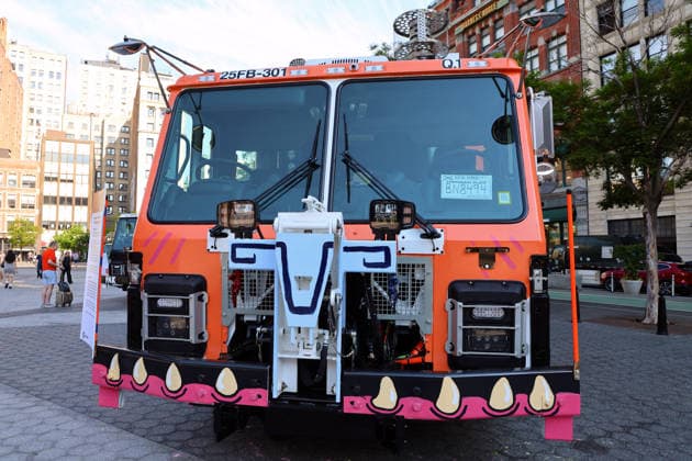 Annual Trucks Of Art Unveiled By Department Of Sanitation - NYC Annual trucks of art by New York City Department of Sanitation unveil today in New York, NY on May 19, 2026. Trucks of Art 2026 is a citywide public art program led by the NYC Department of Sanitation (DSNY) in partnership with the Sanitation Foundation. Artists will transform active sanitation trucks into large-scale, moving public artworks seen across all five boroughs. Photo by Charles Guerin ABACAPRESS.COM New York City NY United States  Copyright: xGuerinxCharles ABACAx