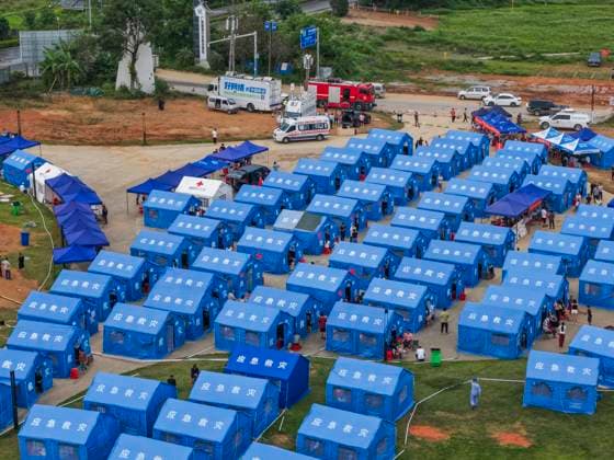 LIUZHOU, CHINA - MAY 19: Tents are set up for quake-affected residents at a resettlement site after a 5.2-magnitude earthquake on May 19, 2026 in Liunan District, Liuzhou City, Guangxi Zhuang Autonomous Region of China. Another 5.2-magnitude earthquake jolted Liunan district, Liuzhou city in South China s Guangxi Zhuang Autonomous Region at 9:44 pm on May 18. This was the second 5.2 magnitude earthquake to hit Liuzhou within one day. Emergency, fire, and police authorities rushed to the scene immediately after the quake to carry out rescue operations.  Copyright: xVCGx 111642759964