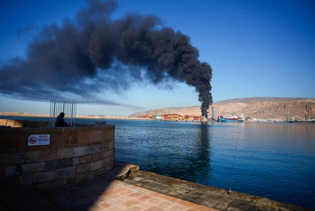 Fire declared in the Pechina Dock of the Port of Almeria Image of the fire declared in a container area of the Pechina Dock of the Port of Almeria On May 20, 2026 in Almeria Andalusia, Spain Several fire departments have moved to the Pechina Quay of the Port of Almeria after a fire broke out in an area where material and containers were stored and where work had been authorized for the handling and cutting of steel. So far, no personal injuries have been reported 20 MAY 2026 Marian Leó Almeria Andalucia, Spain Almeria Andalucia, Spain Spain Spain  Copyright: xMarianxLeonx 7535995
