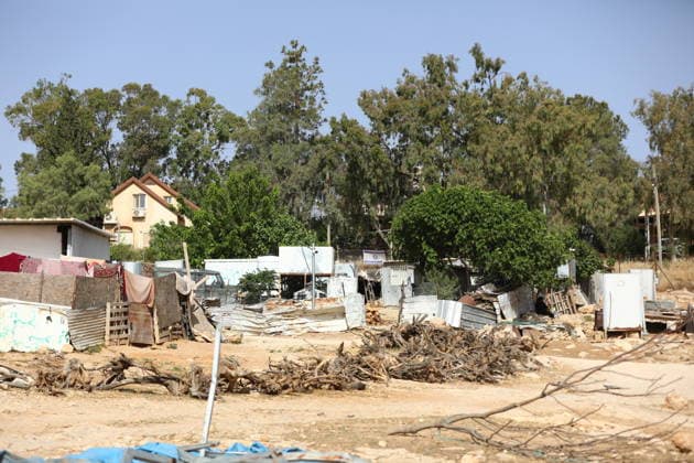 Illegal Israeli settlers expand outpost in West Bank s Umm al-Khair HEBRON, WEST BANK, PALESTINE - MAY 20: Prefabricated houses installed by illegal Israeli settlers are seen under the protection of the Israeli army in the village of Umm al-Khair, located in the Masafer Yatta region south of Hebron in West Bank, Palestine on May 20, 2026. Illegal settlers continue to expand a newly established settlement outpost, seizing Palestinian lands in the area. Wisam Hashlamoun Anadolu Hebron West Bank. Editorial use only. Please get in touch for any other usage.  Copyright: x2026xAnadoluxWisamxHashlamounx