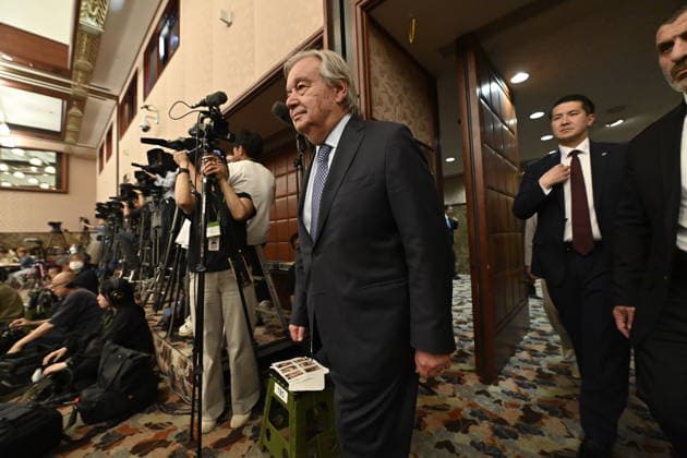 UN Secretary-General Antonio Guterres press conference in Tokyo TOKYO, JAPAN - MAY 20: United Nations Secretary-General Antonio Guterres(C) arrives for a press conference at the Japan National Press Club in Tokyo, Japan, on May 20, 2026. Guterres visited Japan as Tokyo hosted, for the first time in Asia, a meeting of the United Nations System Chief Executives Board for Coordination, and as Japan marks 70 years since joining the United Nations. David Mareuil Anadolu Tokyo Japan. Editorial use only. Please get in touch for any other usage.  Copyright: x2026xAnadoluxDavidxMareuilx