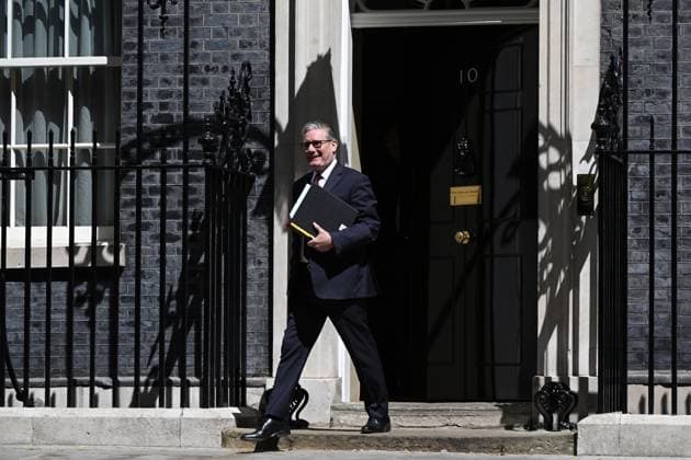 British PM Keir Starmer departs Downing Street for PMQs LONDON, UNITED KINGDOM - MAY 20: UK Prime Minister Keir Starmer leaves 10 Downing Street to attend the weekly Prime Minister’s Questions session at Parliament in London, United Kingdom, on May 20, 2026. Rasid Necati Aslim Anadolu London United Kingdom. Editorial use only. Please get in touch for any other usage.  Copyright: x2026xAnadoluxRasidxNecatixAslimx