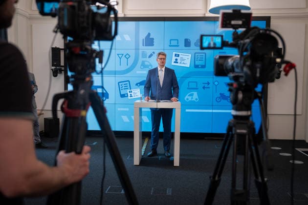 Statement on the reform of driving school training Patrick Schnieder, Federal Minister of Transport at the press conference on the topic Statement on the reform of driving school training following approval by the Federal Cabinet, Berlin , 20 05 2026 Berlin Berlin Germany