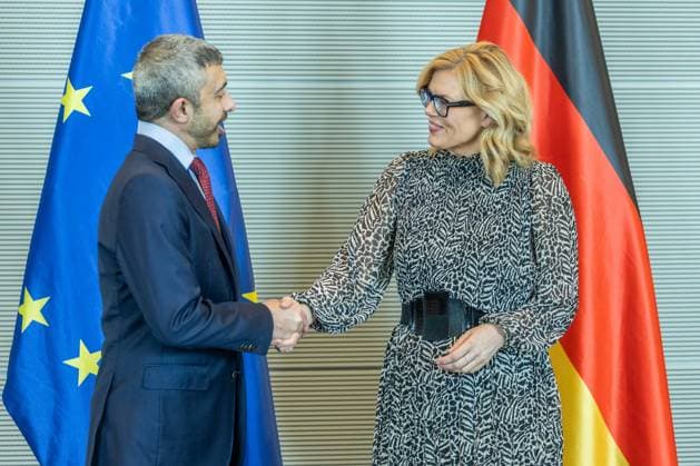 President of the Bundestag Julia Klöckner receives the Foreign Minister of the UAE Sheikh Abdullah bin Zayed Al Nahyan on 20 05 2026 in the Reichstag building in Berlin Sheikh Abdullah bin Zayed Al Nahyan Foreign Minister United Arab Emirates UAE , left Julia Klöckner President of the Bundestag , right xJRx