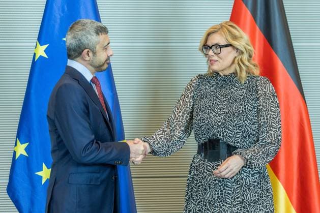 President of the Bundestag Julia Klöckner receives the Foreign Minister of the UAE Sheikh Abdullah bin Zayed Al Nahyan on 20 05 2026 in the Reichstag building in Berlin Sheikh Abdullah bin Zayed Al Nahyan Foreign Minister United Arab Emirates UAE , left Julia Klöckner President of the Bundestag , right xJRx