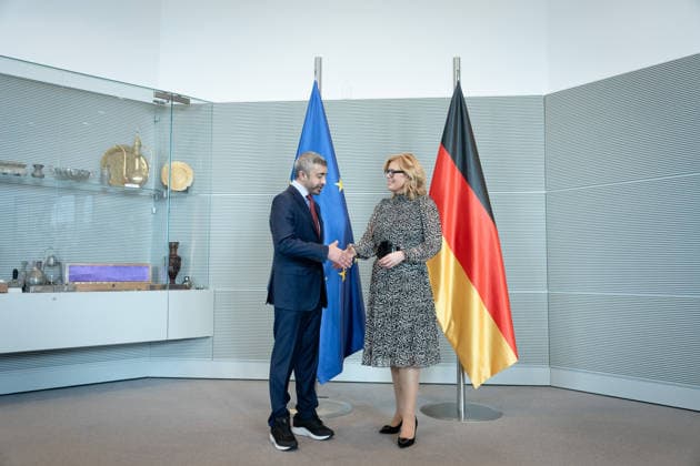 Julia Klöckner, Sheikh Abdullah bin Zayed Al Nahyan Berlin, President of the Bundestag, Julia Klöckner, Foreign Minister UAE, Sheikh Abdullah bin Zayed Al Nahyan, Reichstag Building Berlin Berlin GER