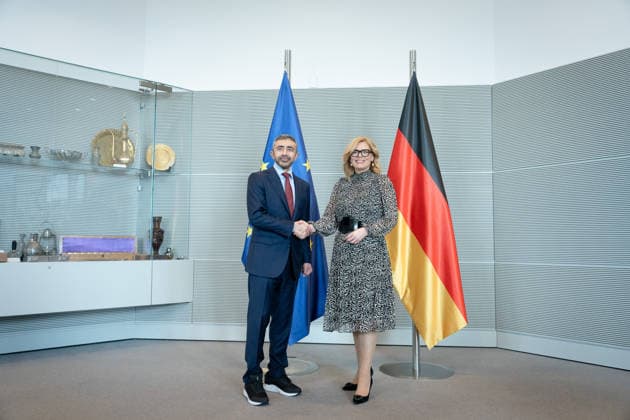 Julia Klöckner, Sheikh Abdullah bin Zayed Al Nahyan Berlin, President of the Bundestag, Julia Klöckner, Foreign Minister UAE, Sheikh Abdullah bin Zayed Al Nahyan, Reichstag Building Berlin Berlin GER