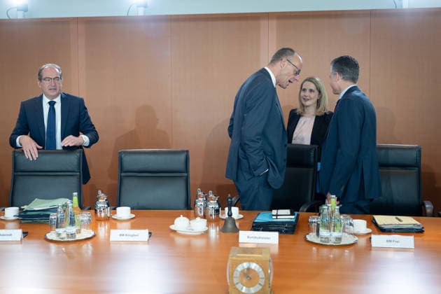 Cabinet meeting, Federal Government, Federal Government, Federal Chancellor, Friedrich Merz, Minister of the Chancellery, Thorsten Frei, Verena Hubertz, Federal Minister, Housing, Construction Alexander Dobrindt, Federal Minister of the Interior Berlin Berlin GER