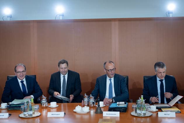 Cabinet meeting, Federal Government, Kick-off Kick-off, Cabinet meeting, Federal Government, Federal Chancellor, Friedrich Merz, Minister of the Chancellery, Thorsten Frei, Lars Klingbeil, Federal Minister of Finance, Vice-Chancellor, Alexander Dobrindt, Federal Minister of the Interior Berlin Berlin GER