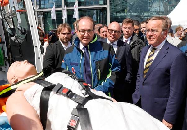 Federal Minister of the Interior Alexander Dobrindt, Federal Minister Boris Pistorius, Germany, Berlin,Federal Minister of the Interior Alexander Dobrindt presents civil protection pact and hands over 13 emergency vehicles for civil protection