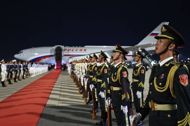 CHINA, BEIJING - MAY 20, 2026: Honour Guard soldiers are seen during a ceremony marking the departure of Russia s President Putin at Beijing Capital International Airport (Shoudu). Putin s official visit marks 25 years since the 2001 Treaty of Good Neighbourliness and Friendly Cooperation between Russia and China Beijing China  - ZUMAt113 20260520_zaa_t113_692 Copyright: xAlexanderxKazakovx