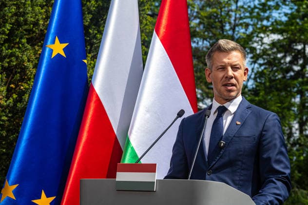 May 20, 2026, Warsaw, Poland: New Hungarian Prime Minister, Peter Magyar seen talking to the press during his meeting with the Polish Prime Minister, Donald Tusk . On the morning of Wednesday, the 20th of May, on his first foreign visit, the new Prime Minister of Hungary, Peter Magyar, meets with Polish Prime Minister Donald Tusk. The visit symbolically marks the opening of a new phase in Budapest s relations with Europe. During the meeting the Prime Ministers discuss Magyar s victory in the recent Hungarian elections, the Polish-Hungarian relationship, and the issue of Zbigniew Ziobra and Marcin Romanowski - two Polish politicians evading prosecution in Poland by hiding in Hungary. After the meeting, Peter Magyar meets with the Polish Pres - ZUMAs197 20260520_aaa_s197_268 Copyright: xNeilxMiltonx
