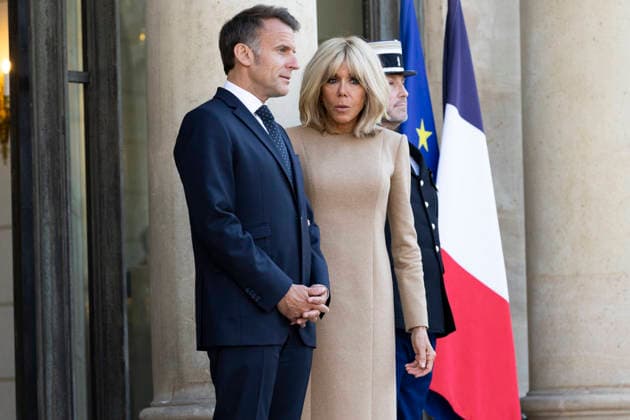 President Macron Welcomes Papua New Guinea PM Marape - Paris Brigitte Macron, First Lady of France, and Emmanuel Macron, President of the Republic, before he received James Marape, Prime Minister of Papua New Guinea, at the Élysée Palace in Paris, on 20 May 2026, as part of bilateral partnerships in the Indo-Pacific region in the fields of security and defence, the fight against illegal fishing, biodiversity and sustainable development. Photo by Jeremy Paoloni ABACAPRESS.COM Paris France Copyright: xPaolonixJeremy ABACAx