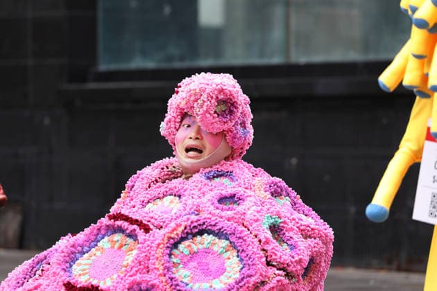GREAT BARRIER REEF CORAL EXPORTS, Activist dressed as wild coral performing during the launch of an Australian Marine Conservation Society campaign to stop the Great Barrier ReefÕs commercial wild live coral exports, Sydney, Thursday, May 21, 2026.court. ( NO ARCHIVING SYDNEY NEW SOUTH WALES AUSTRALIA  Copyright: xJANExDEMPSTERx 20260521190589065332