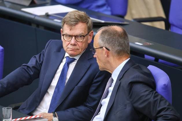 Berlin, Germany, 21 05 2026 German Bundestag 80 Bundestag session Federal Minister for Foreign Affairs Johann Wadephul CDU and Federal Chancellor Friedrich Merz CDU Copyright: xdtsxNachrichtenagenturx dts_119689