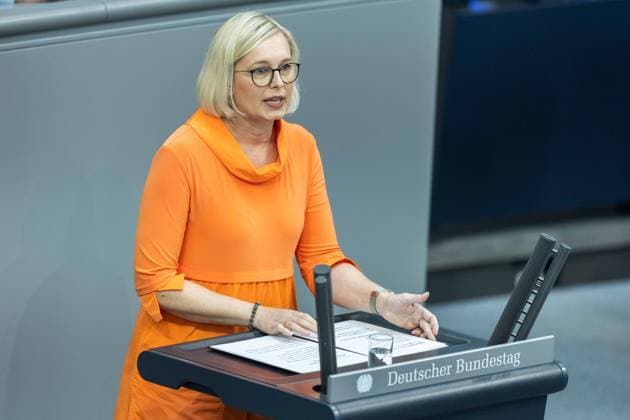 80 Session of the German Bundestag on 21 05 2026 in the plenary chamber of the Reichstag building in Berlin Christiane Schenderlein Minister of State to the Federal Chancellor xJRx