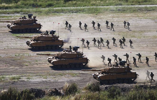 Turkish Armed Forces hosts massive EFES-2026 combined joint military exercise IZMIR, TURKIYE - MAY 21: A view of the daytime activities as part of the Distinguished Observer Day of the EFES-2026 Exercise, one of the largest combined joint exercises of the Turkish Armed Forces (TSK) in Izmir, Turkiye, on May 21, 2026. Over 10,000 personnel from 50 countries participate in the EFES-2026 Exercise, which aims to develop the military capabilities of joint headquarters and units formed with participant country elements and to maintain combat readiness to cover all assigned tasks. Mehmet Emin Menguarslan Anadolu Izmir Turkey. Editorial use only. Please get in touch for any other usage.  Copyright: x2026xAnadoluxMehmetxEminxMenguarslanx