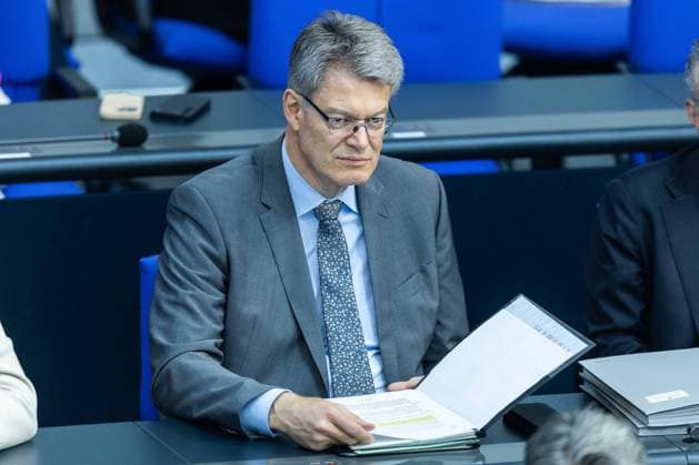 80th session of the German Bundestag on 21 05 2026 in the plenary chamber of the Reichstag building in Berlin Patrick Schnieder Federal Minister of Transport Federal Minister of Transport xJRx