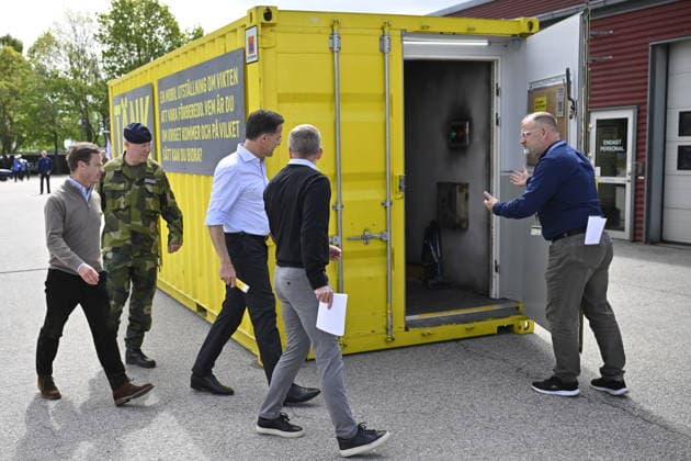 REVINGE, SWEDEN 20260521 Prime Minister Ulf Kristersson, NATO Secretary General Mark Rutte and Mikael Frisell, Director General of the Swedish Civil Defense Agency on their way into a shelter when they visited the Swedish Civil Defense Agency in Revinge on Thursday where they participate  Copyright: xJohanxNilsson TTx NATOS UTRIKESMINISTERMÖTE REVINGE 9m9T6KEeVk8