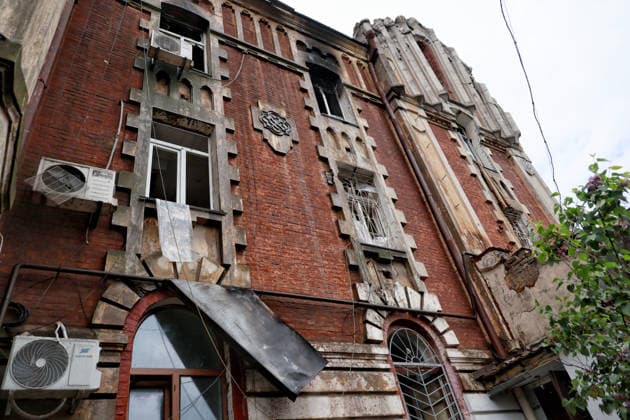 RECORD DATE NOT STATED Russian Drone Attack on Odesa Leaves People Injured A building damaged in a Russian drone attack is seen in Odesa, Ukraine, on May 18, 2026. As a result of a massive overnight attack by Russian strike drones, several residential buildings in the Prymorskyi and Kyivskyi districts sustained significant damage. Roofs of three-storey buildings were destroyed, while a one-storey house was ruined in another area. Buildings of a city lyceum and a kindergarten were also damaged. Two people, an 11-year-old boy and a 59-year-old man, were injured Photo by Nina Liashonok Ukrinform ABACAPRESS.COM Odesa Ukraine  Copyright: xLyashonokxNina Ukrinform ABACAx
