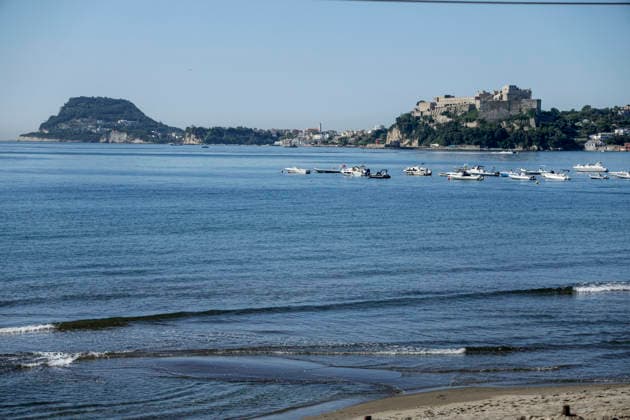 Bacoli, earthquake 4.4 Bacoli: following this morning™s earthquake at 5.50am, there are no major issues in the town; only in Via Ercole has a cornice fallen from a building. In photo the area where the earthquake struck in the waters off Bacoli _BPH5906 Copyright: xAntonioxBalascox