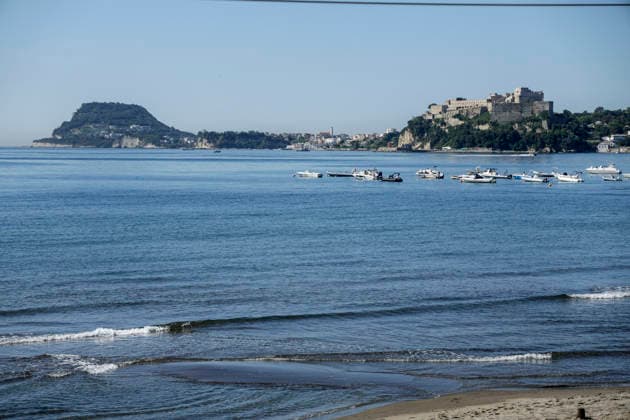 Bacoli, earthquake 4.4 Bacoli: following this morning™s earthquake at 5.50am, there are no major issues in the town; only in Via Ercole has a cornice fallen from a building. In photo the area where the earthquake struck in the waters off Bacoli _BPH5911 Copyright: xAntonioxBalascox