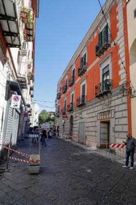 Bacoli, earthquake 4.4 Bacoli: following this morning™s earthquake at 5.50am, there are no major issues in the town; only in Via Ercole has a cornice fallen from a building. _BPH6240 Copyright: xAntonioxBalascox