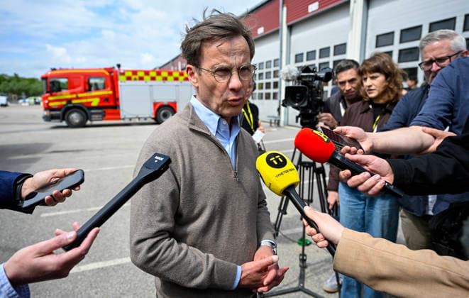 REVINGE, SWEDEN 20260521 Prime Minister Ulf Kristersson M talks to journalists after Thursdays press conference with the NATO Secretary General during a visit to the Civil Defense Agency MCF in Revinge, as part of the NATO meeting in Helsingborg REVINGE SWEDEN x50090x  Copyright: xJohanxNilsson TTx NATOS UTRIKESMINISTERMÖTE REVINGE NvXYPSwQnIw