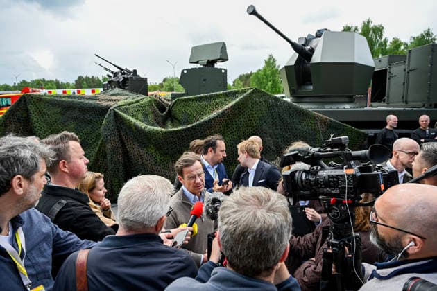 REVINGE, SWEDEN 20260521 Prime Minister Ulf Kristersson M talks to journalists after Thursdays press conference with the NATO Secretary General during a visit to the Civil Defense Agency MCF in Revinge, as part of the NATO meeting in Helsingborg REVINGE SWEDEN x50090x  Copyright: xJohanxNilsson TTx NATOS UTRIKESMINISTERMÖTE REVINGE w-cPAROS_ng