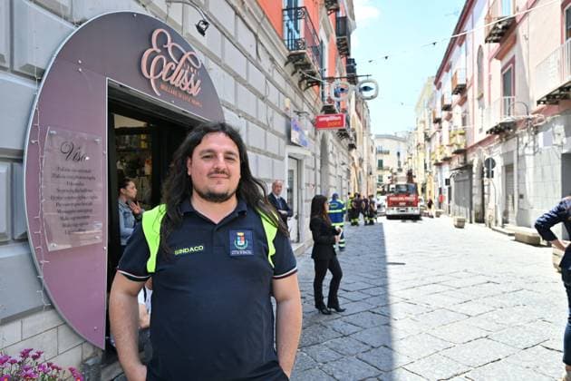 Photo IPP Felice De Martino Bacoli Naples 21 05 2026 Earthquake tremor in the Campi Flegrei area in the photo Josi Gerardo Della Ragione mayor of Bacoli Italy Photo Press World Copyrigh