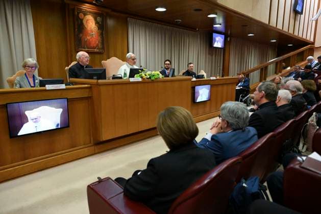 ITALY - POPE LEO XIV MEETS WITH PARTICIPANTS IN THE MEETING WITH THE LEADERS OF ASSOCIATIONS OF THE FAITHFUL , ECCLESIAL MOVEMENTS AND NEW COMMUNITIES AT THE VATICAN- 2026 5 21 Italy, Rome, Vatican, 2026 5 21.Pope Leo XIV meets with participants in the meeting with the leaders of associations of the faithful, ecclesial movements, and new communities in the Vatican EDITORIAL USE ONLY - NO BOOKS Copyright: xVATICANxMEDIAx