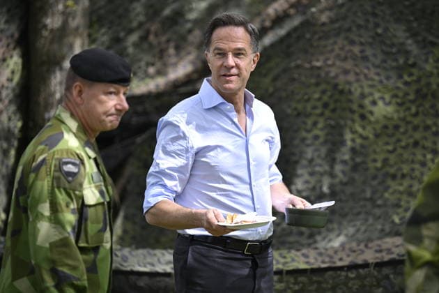 Mark Rutte, Secretary General of NATO, is served pea soup and Swedish pancakes for lunch during a visit to the Swedish Civil Defence and Resilience Agency in Revinge, Lund, in Sweden on May 21, 2026, as part of the NATO meeting in Helsingborg, Sweden, May 21 22 2026 REVINGE SWEDEN x50090x  Copyright: xJohanxNilsson TTx NATO FOREIGN MINISTERS MEETING SWEDEN N7JYdpvafJA