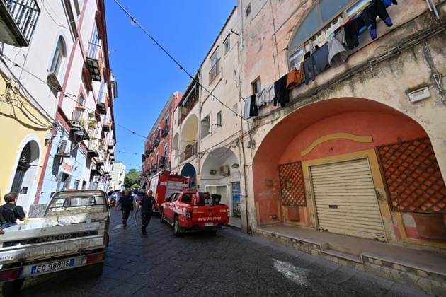 IPA84936547 - Bacoli. Earthquake tremor at 5:30 a.m. with epicenter Bacoli  Copyright: xFelicexDexMartinox xFelicexDexMartinox 84936547