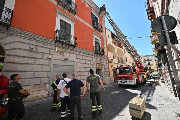 IPA84936571 - Bacoli. Earthquake tremor at 5:30 a.m. with epicenter Bacoli  Copyright: xFelicexDexMartinox xFelicexDexMartinox 84936571
