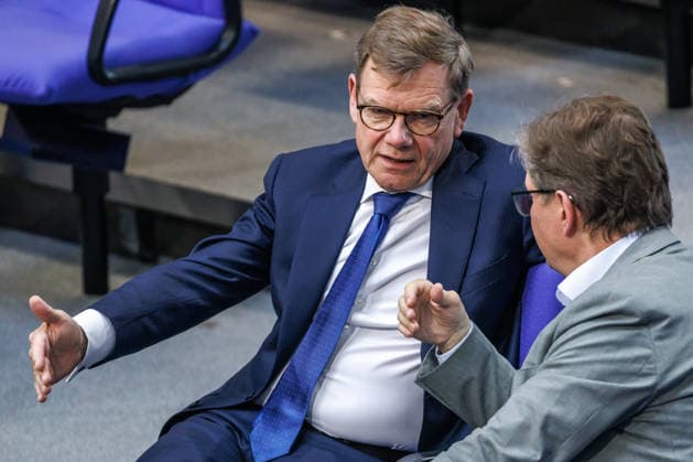 Bundestag Johann Wadephul CDU , Federal Minister for Foreign Affairs in the German Bundestag on 21 05 26 in Berlin Berlin Berlin Germany Bundestag