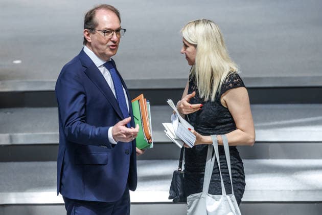 Bundestag Alexander Dobrindt CSU , Federal Minister of the Interior in the German Bundestag on 21 05 26 in Berlin Berlin Berlin Germany Bundestag